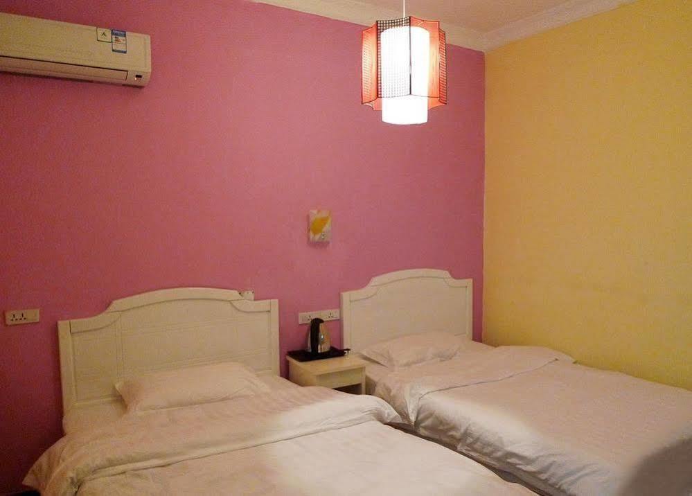Yangshuo Romantic Inn Buitenkant foto